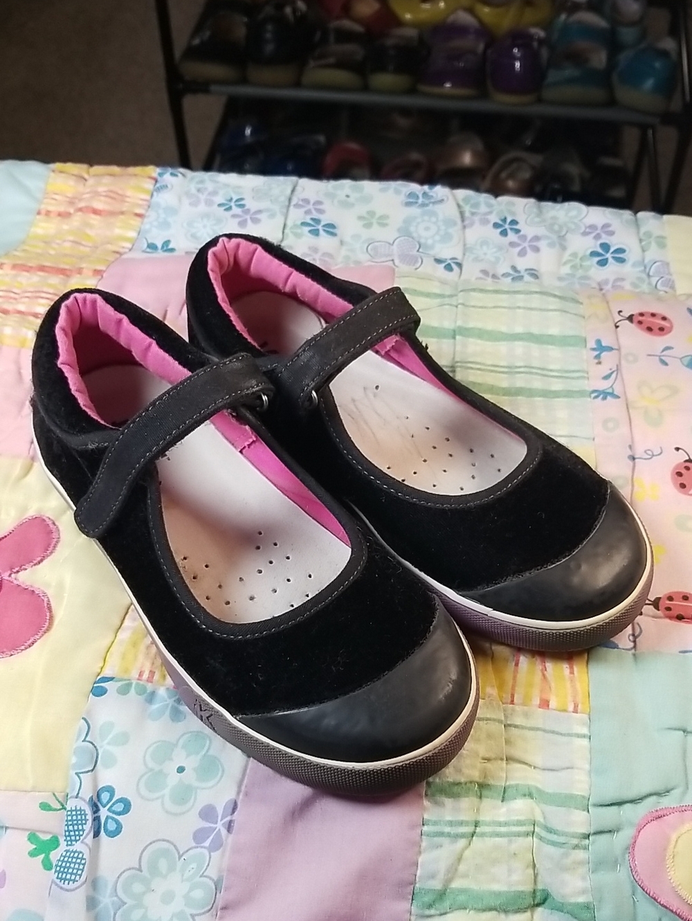 See Kai Run Black Mary Jane Sneakers with Pink Lining & Purple Trim Size 2.5